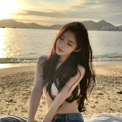 刚开学，校花约我吃饭